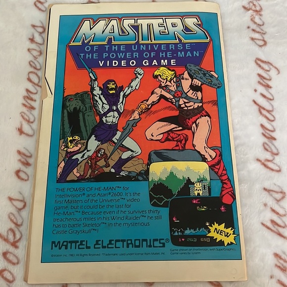 Archie's Girls Betty And Veronica #330- PUNK ROCK COVER- Decarlo - Picture 2 of 2